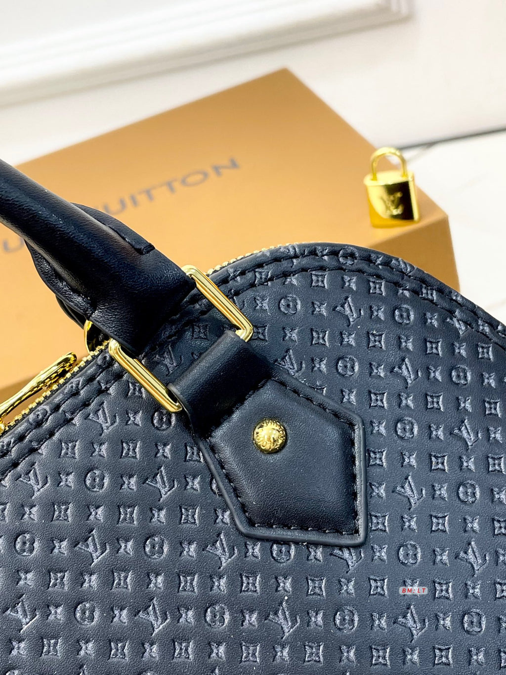 Louis Vuitton ALMA السعر مليون و300