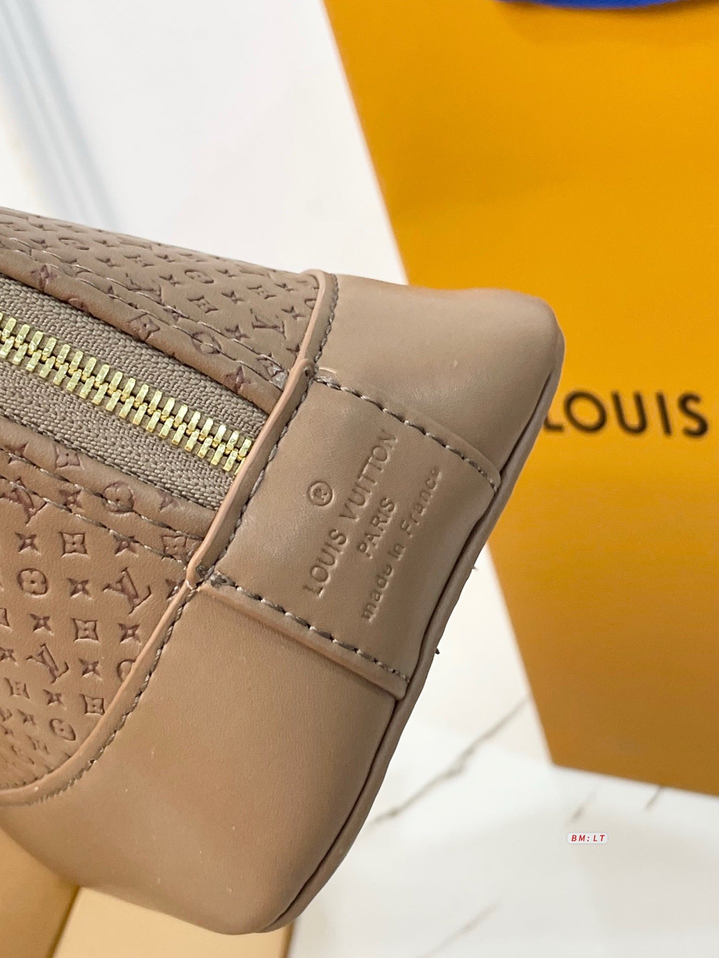Louis Vuitton  ALMA مليون و300 الف